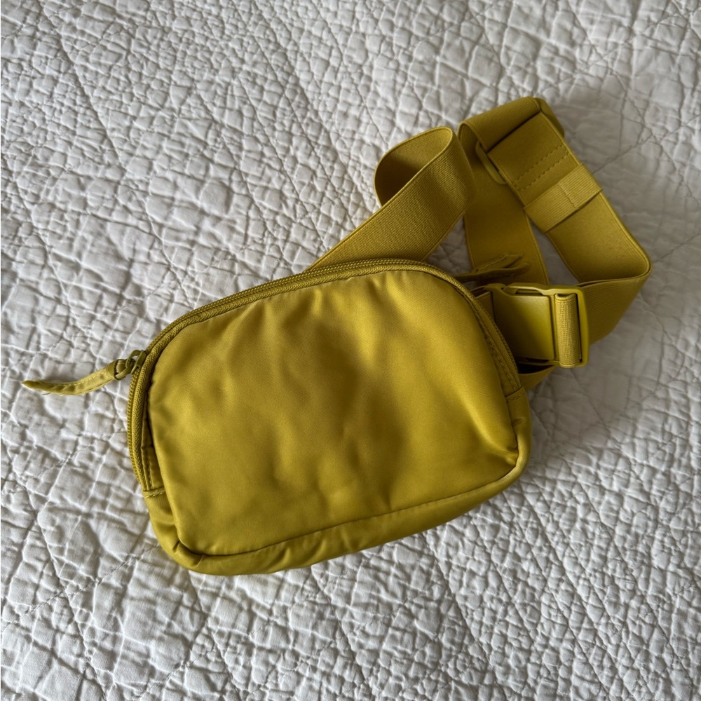 Vera Bradley Fanny Bag